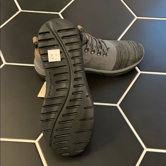 Men’s Skechers. - Picture 3 of 3